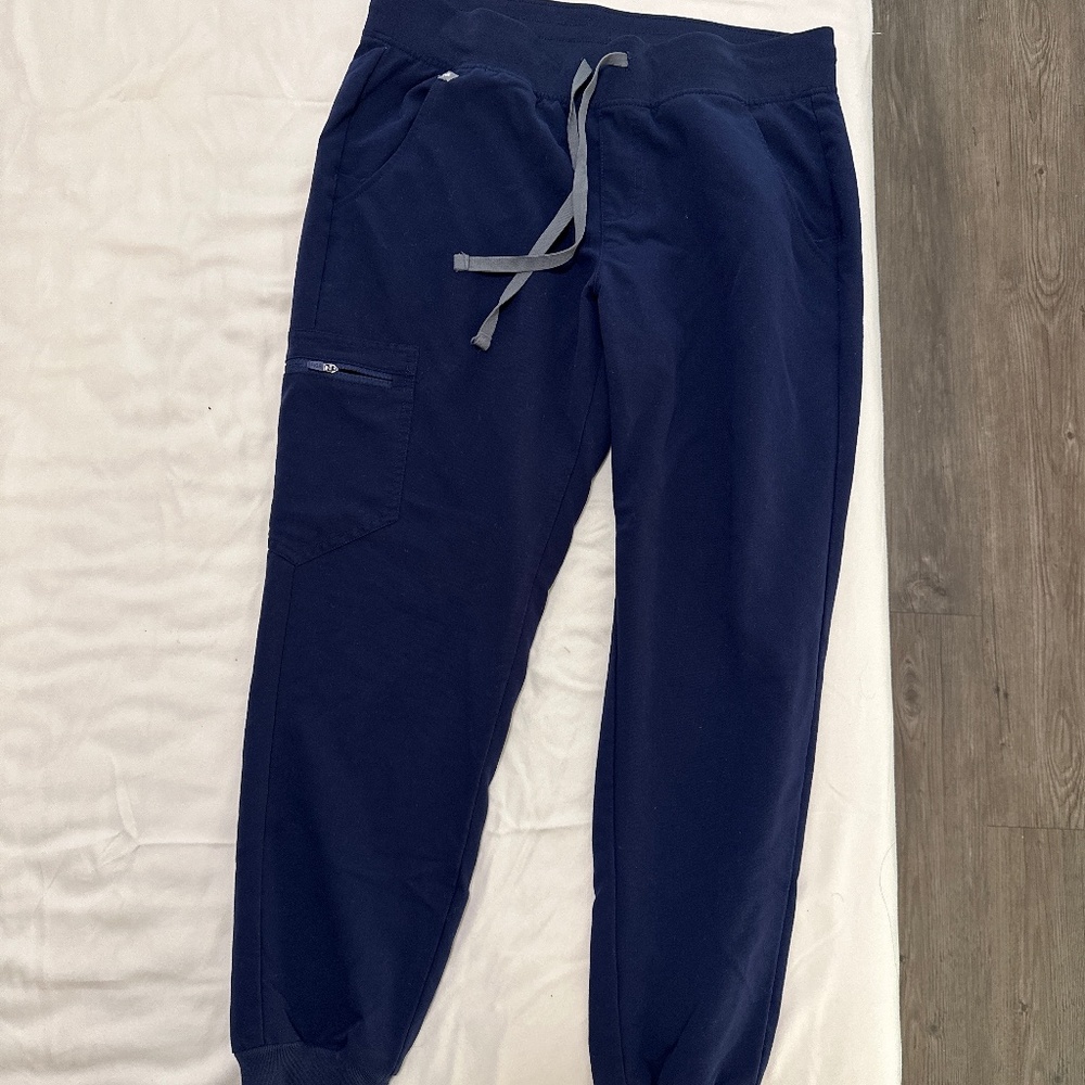 FIGS Zamora Jogger Scrub Pants